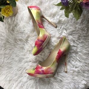 Alice + Olivia Watercolor Platform Pump.  Multi Color Size 7